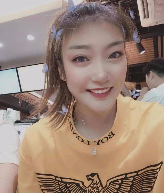 天天摸日日碰天天看免费
